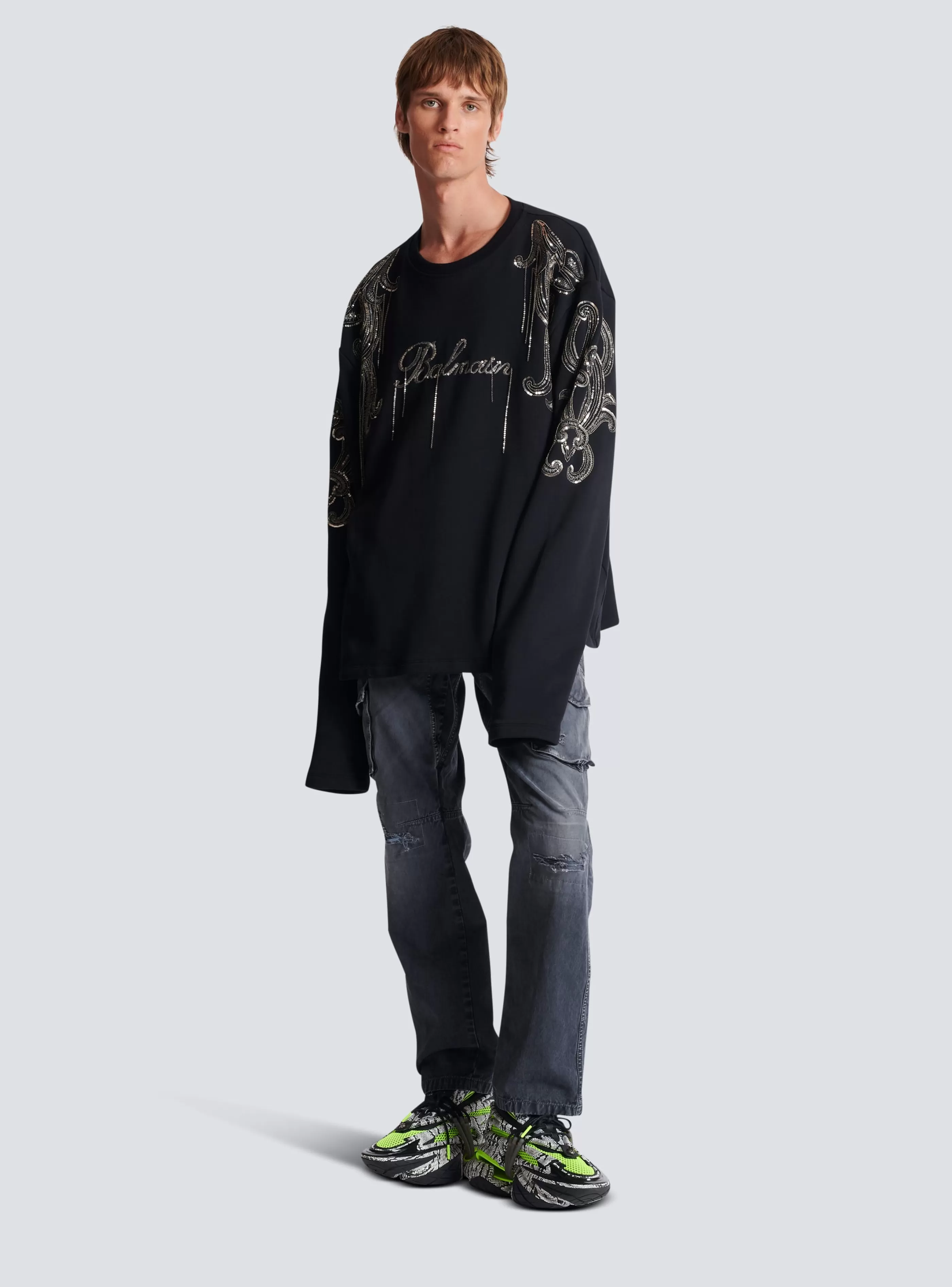 Balmain Felpe- Signature Chain Embroidered Sweater black